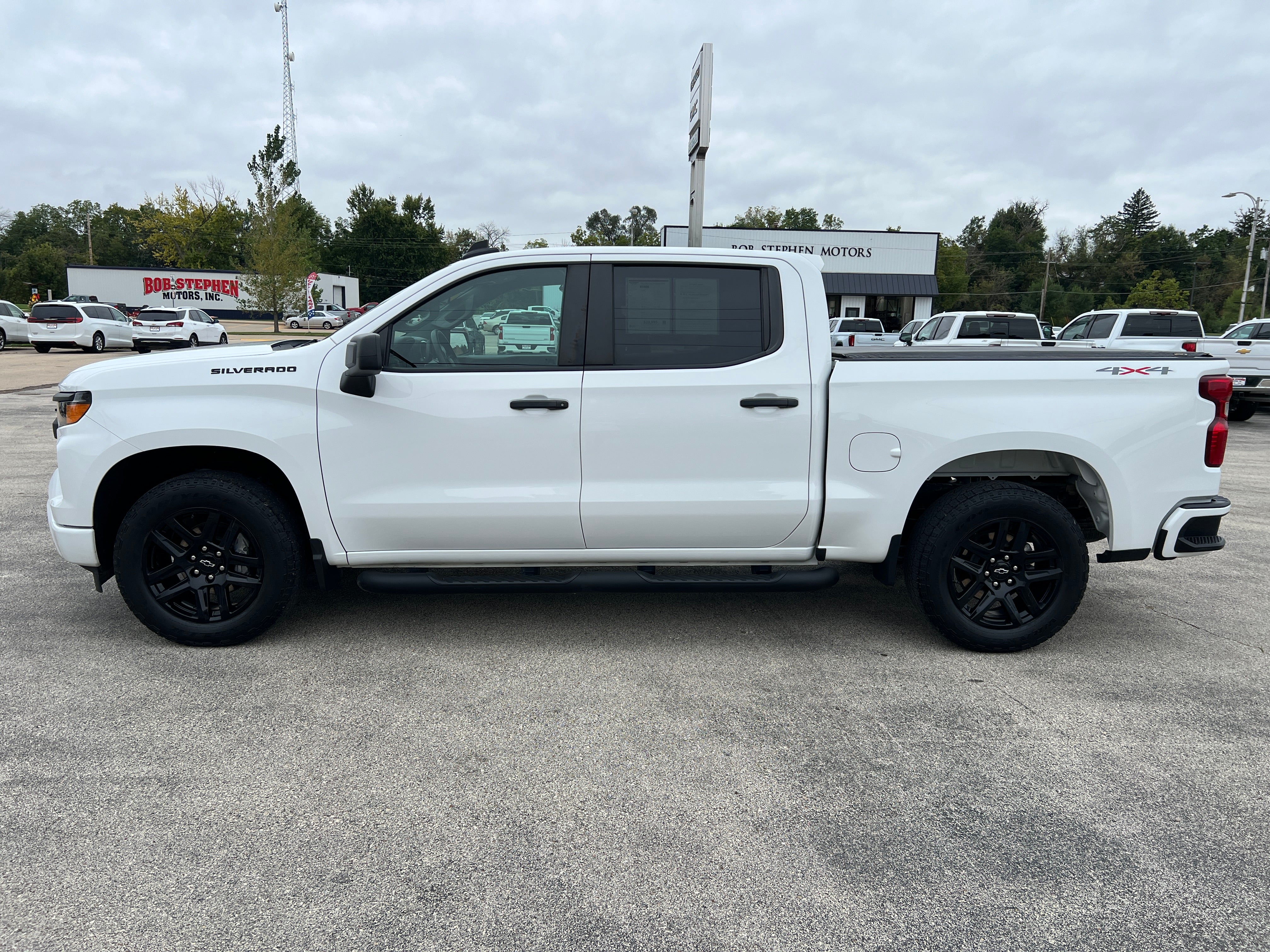 2023 Chevrolet Silverado 1500 Custom