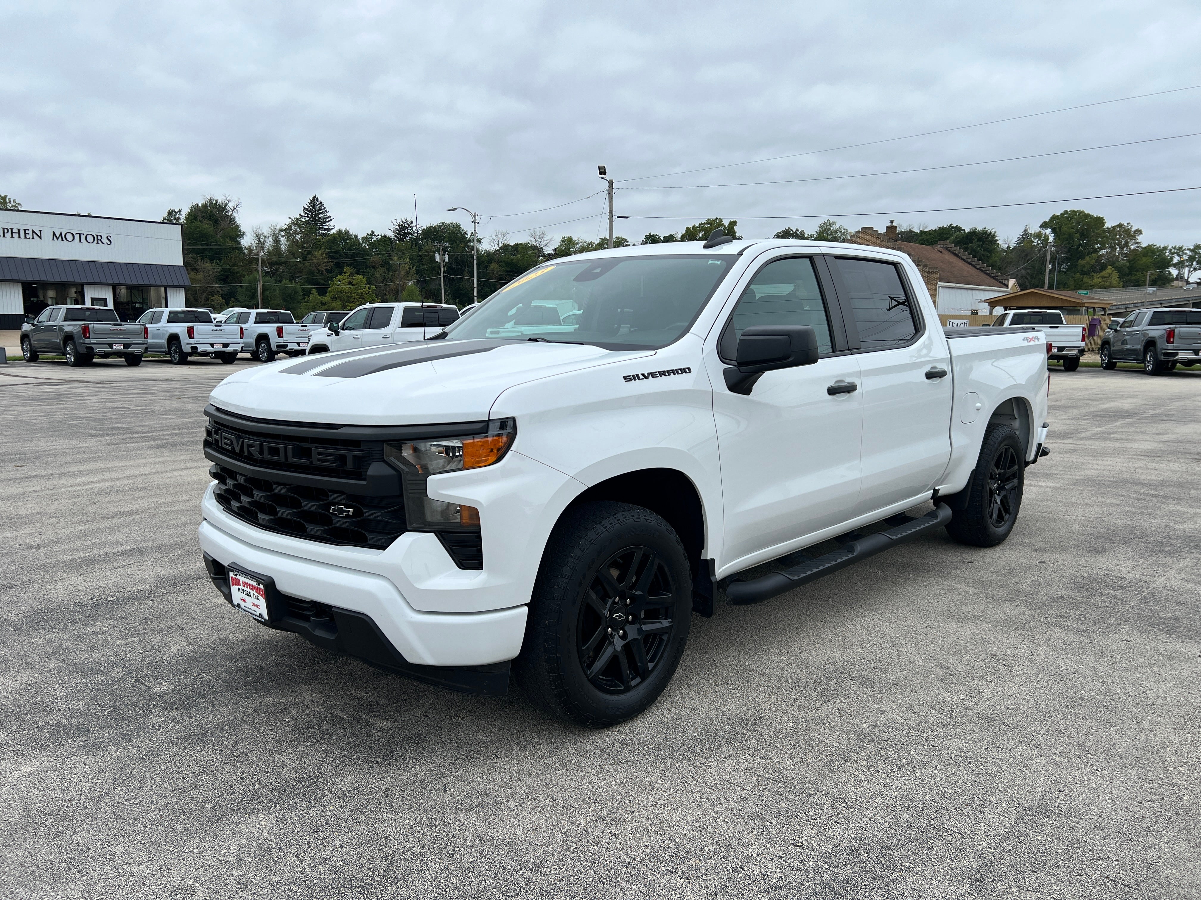 2023 Chevrolet Silverado 1500 Custom