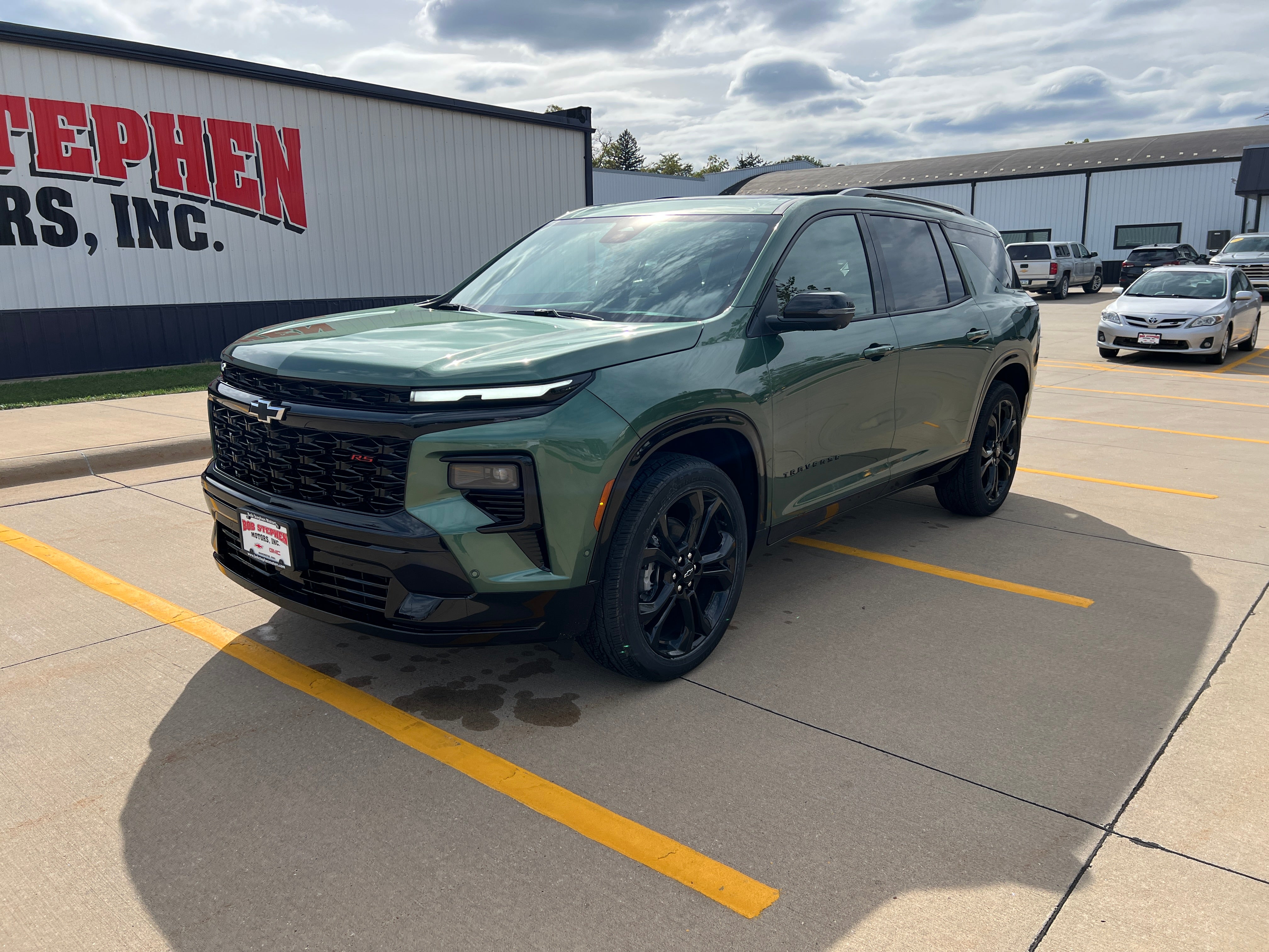 2027 Chevrolet Traverse RS