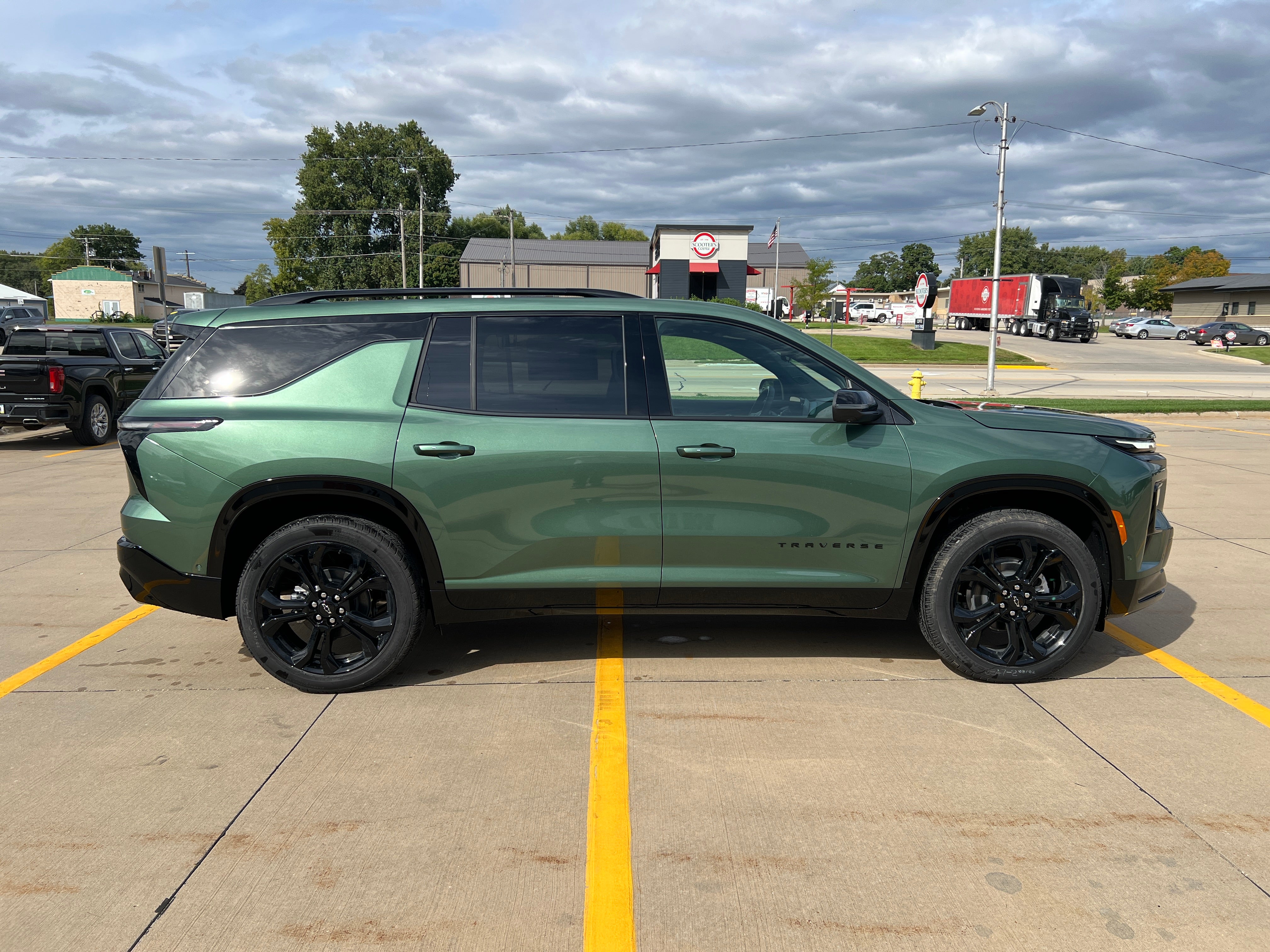 2027 Chevrolet Traverse RS