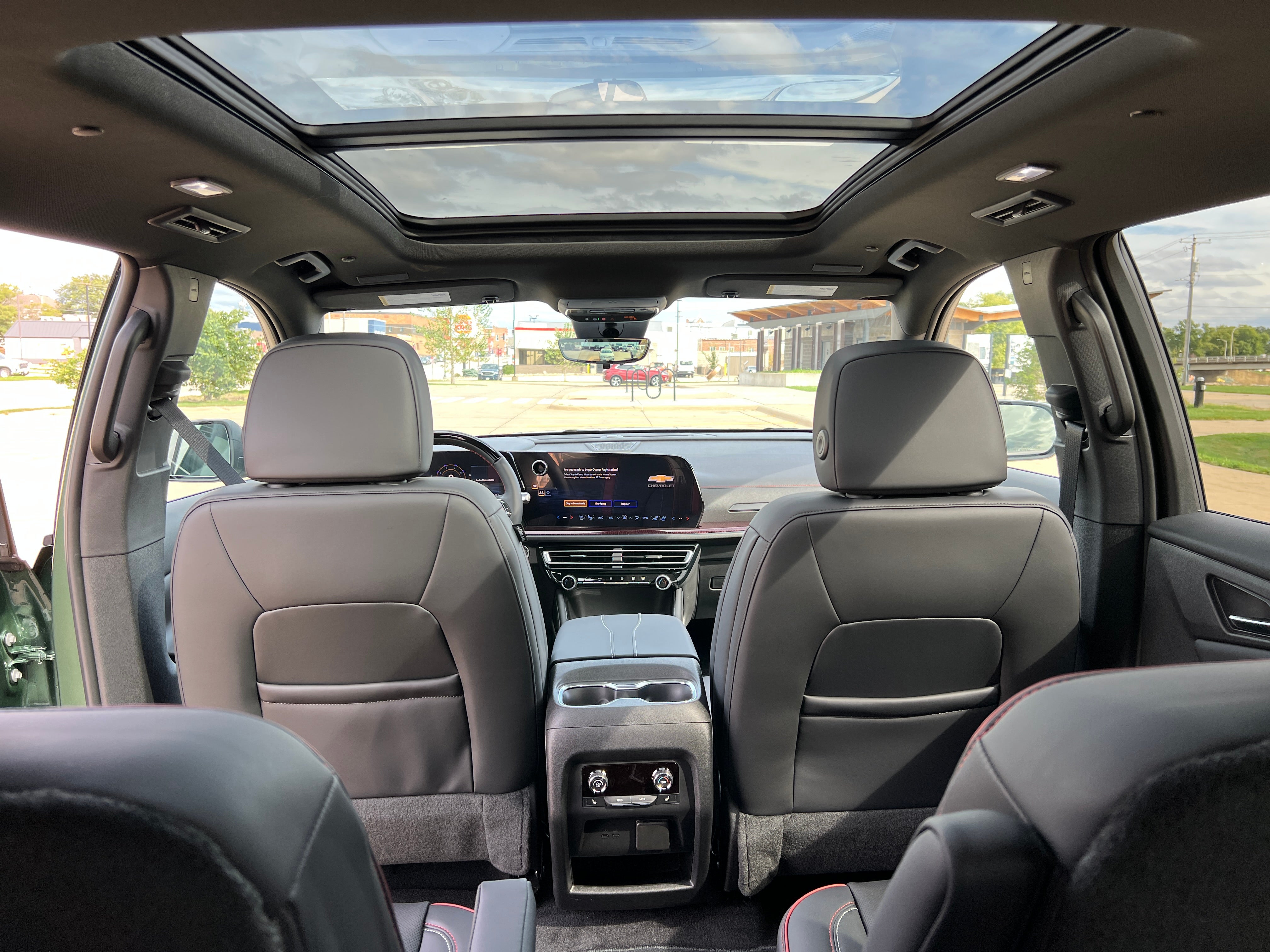 2027 Chevrolet Traverse RS