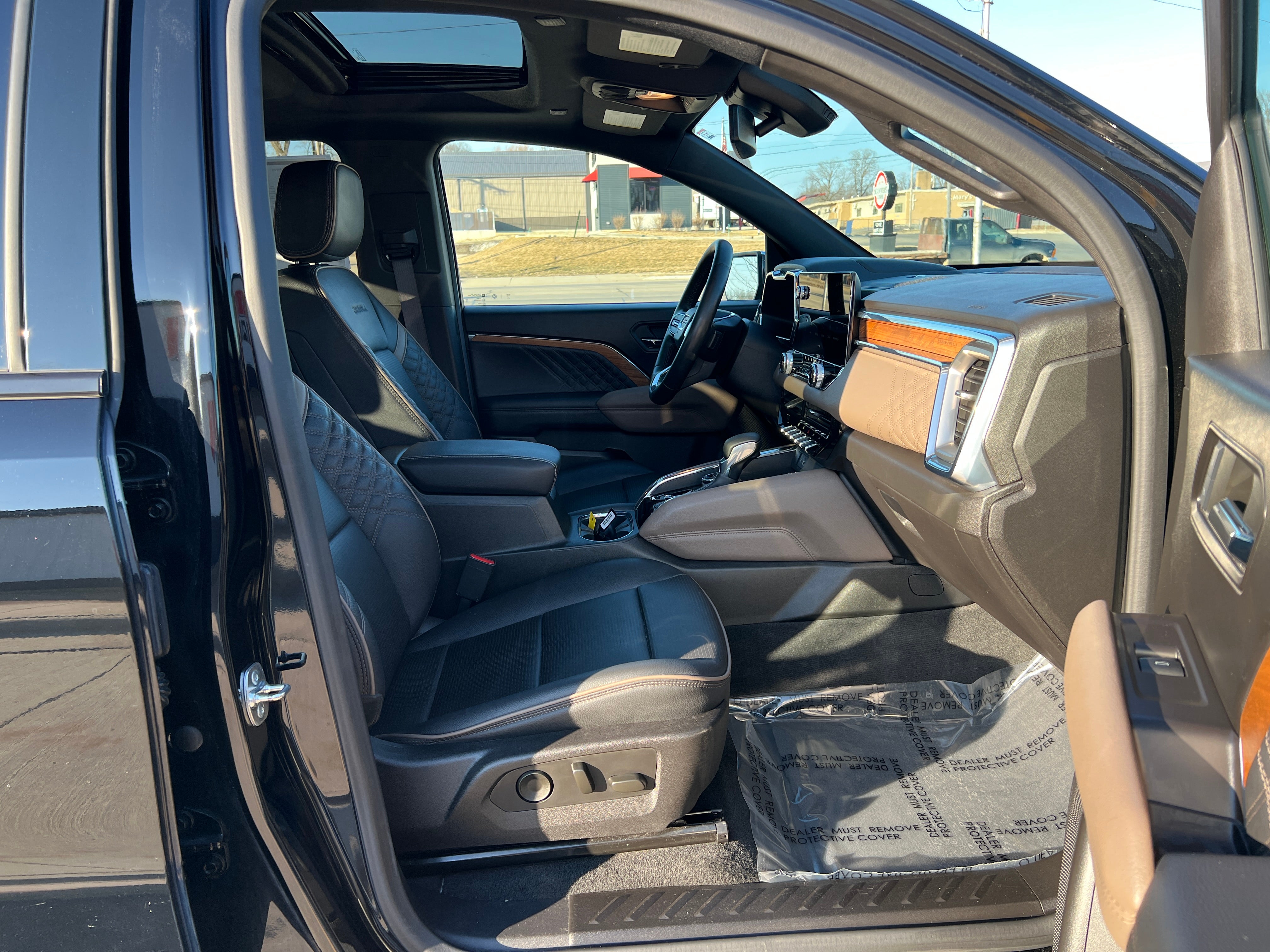 2024 GMC Canyon Denali