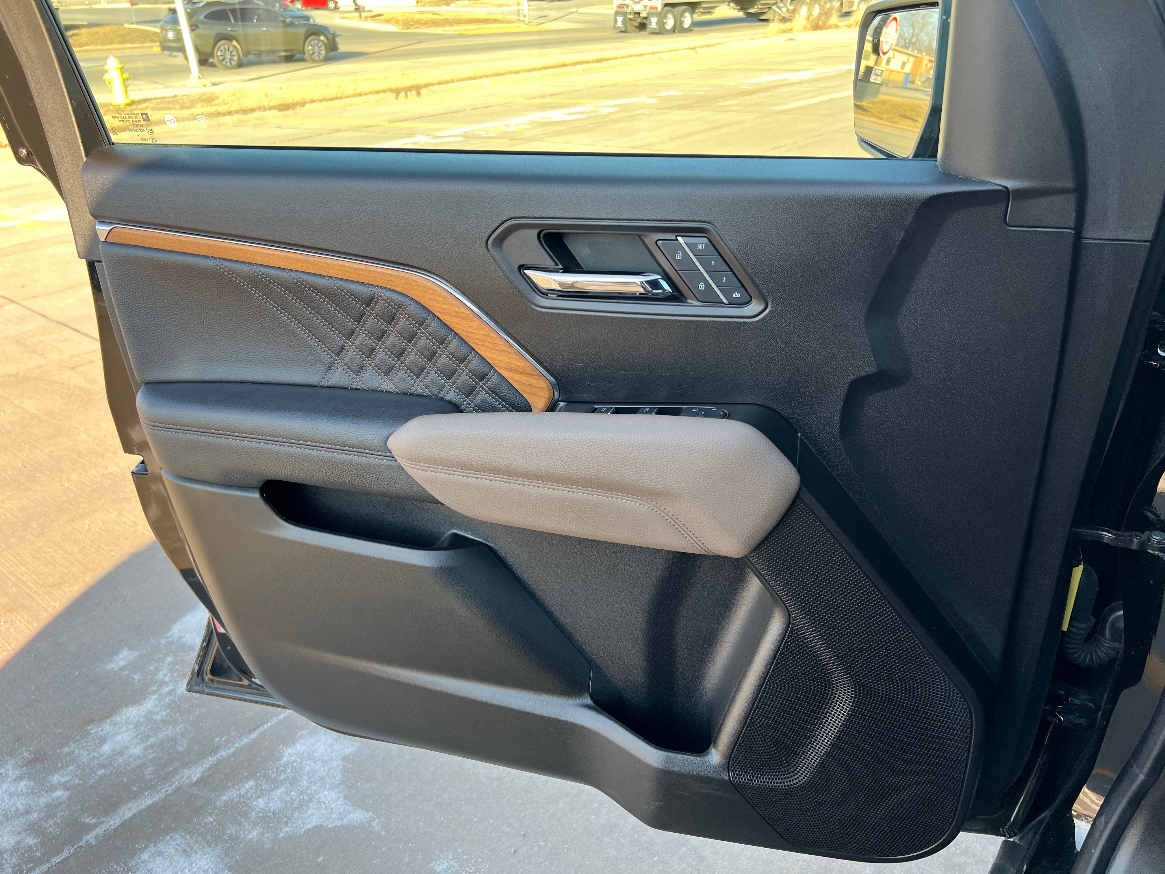 2024 GMC Canyon Denali