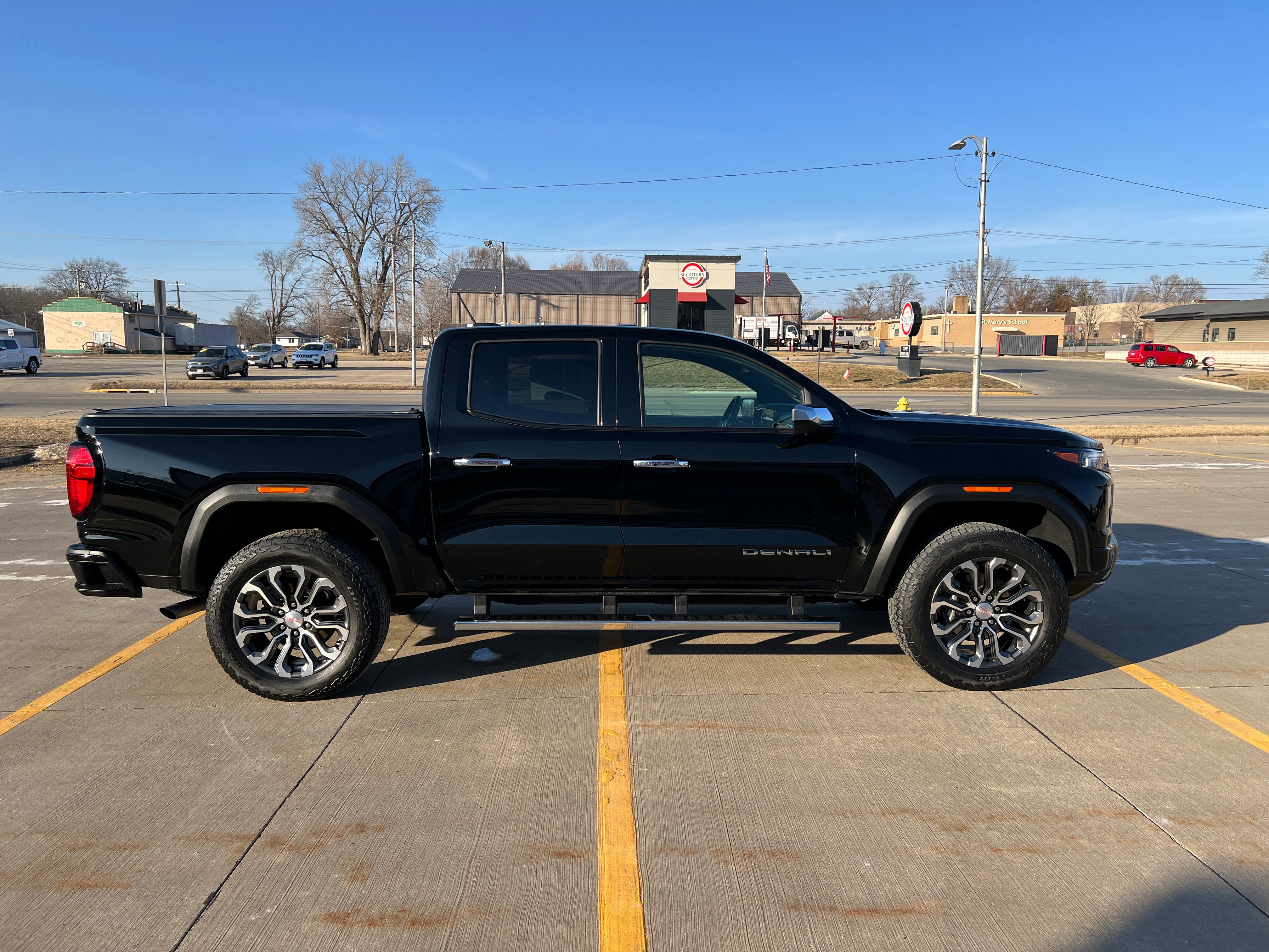 2024 GMC Canyon Denali