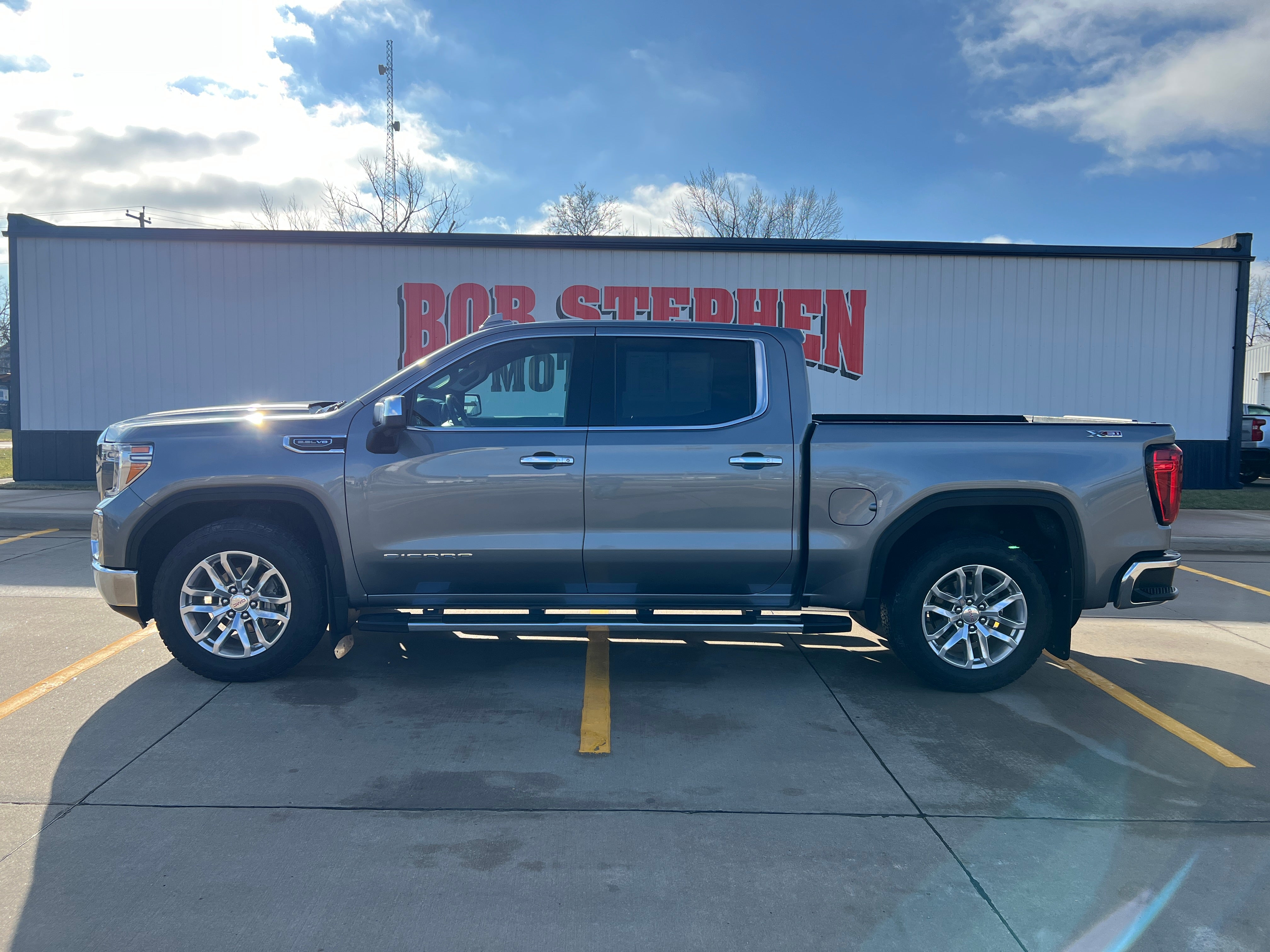 2021 GMC Sierra 1500 SLT