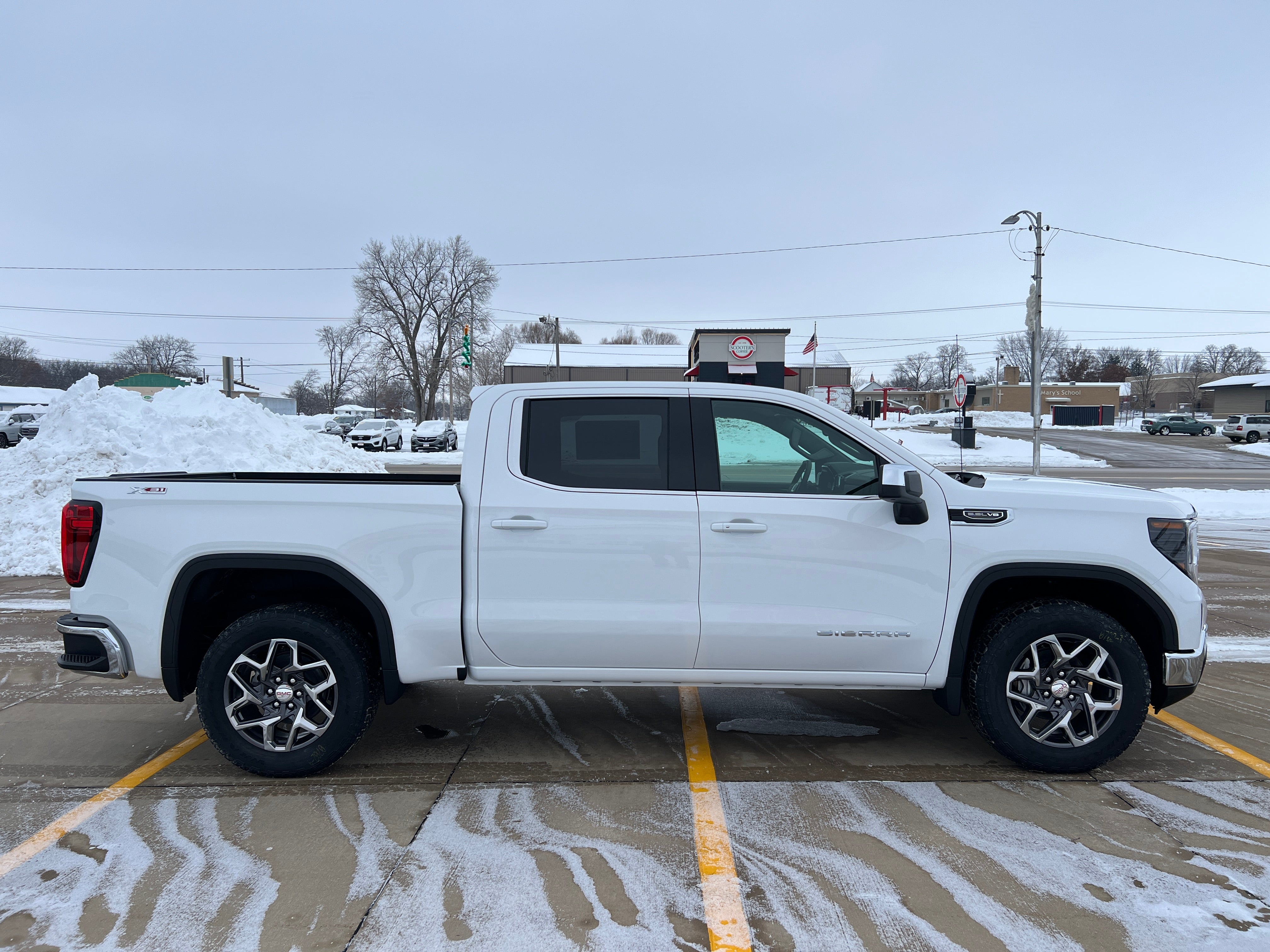 2026 GMC Sierra 1500 SLE
