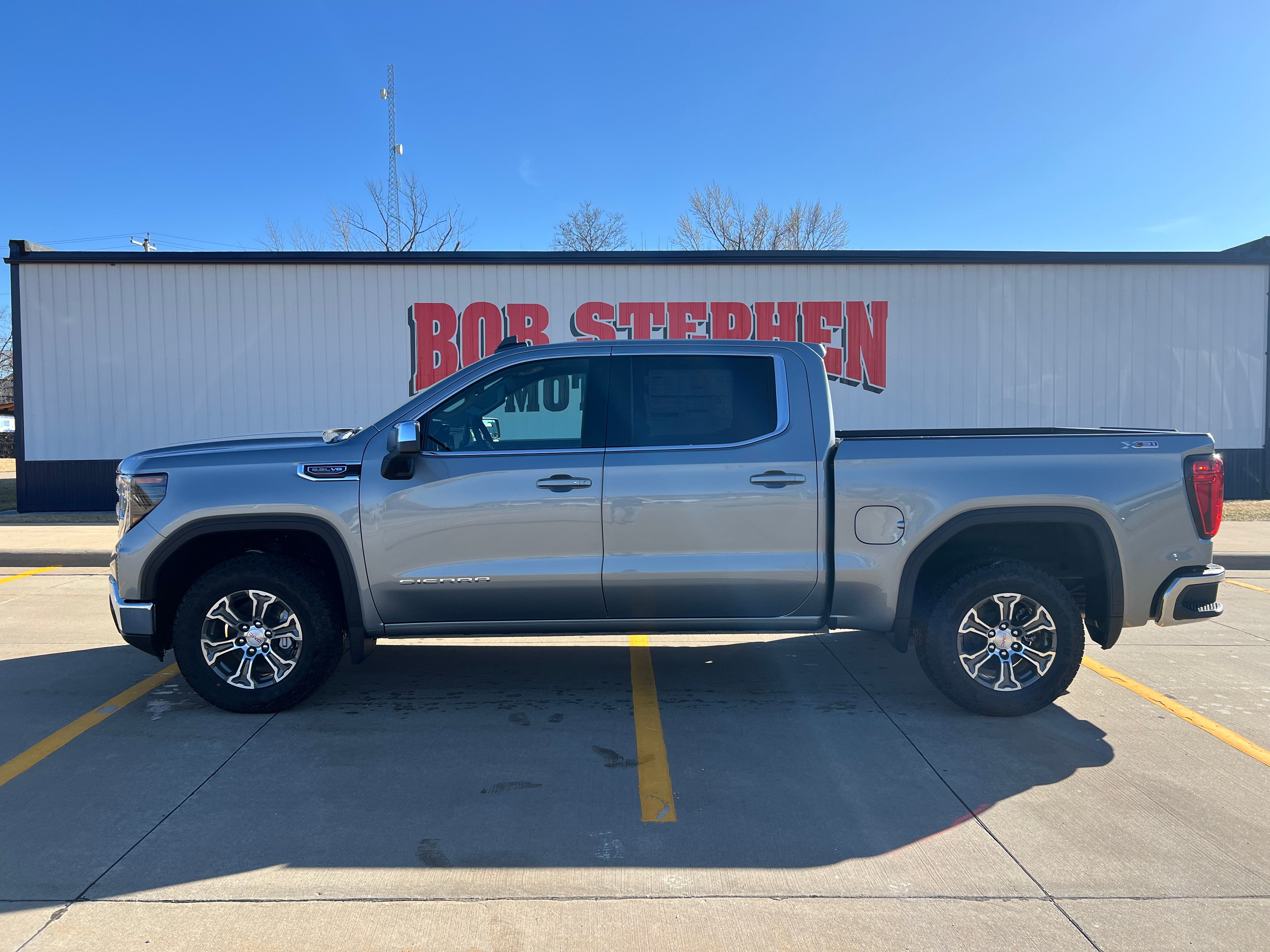 2026 GMC Sierra 1500 SLE