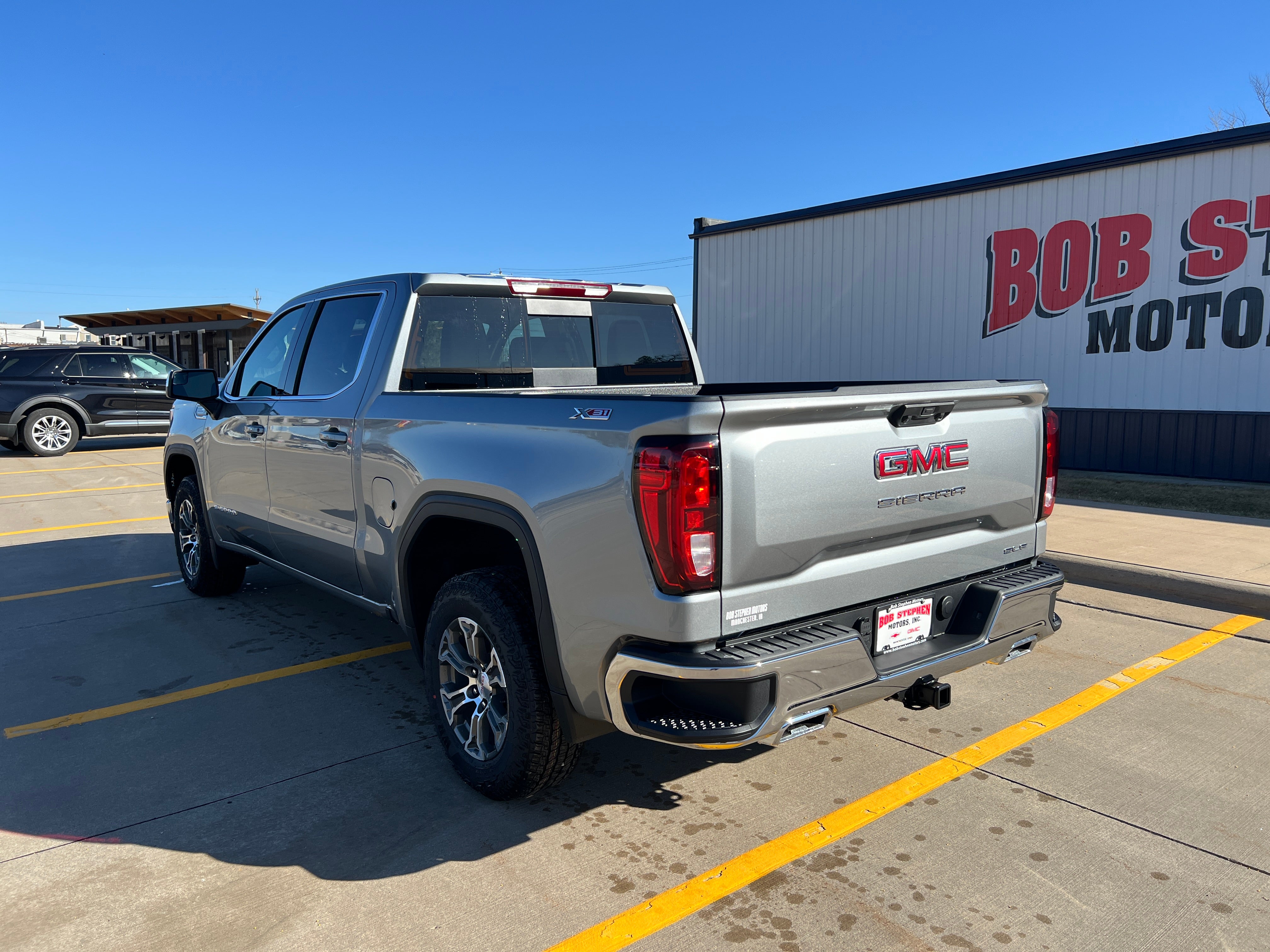 2026 GMC Sierra 1500 SLE