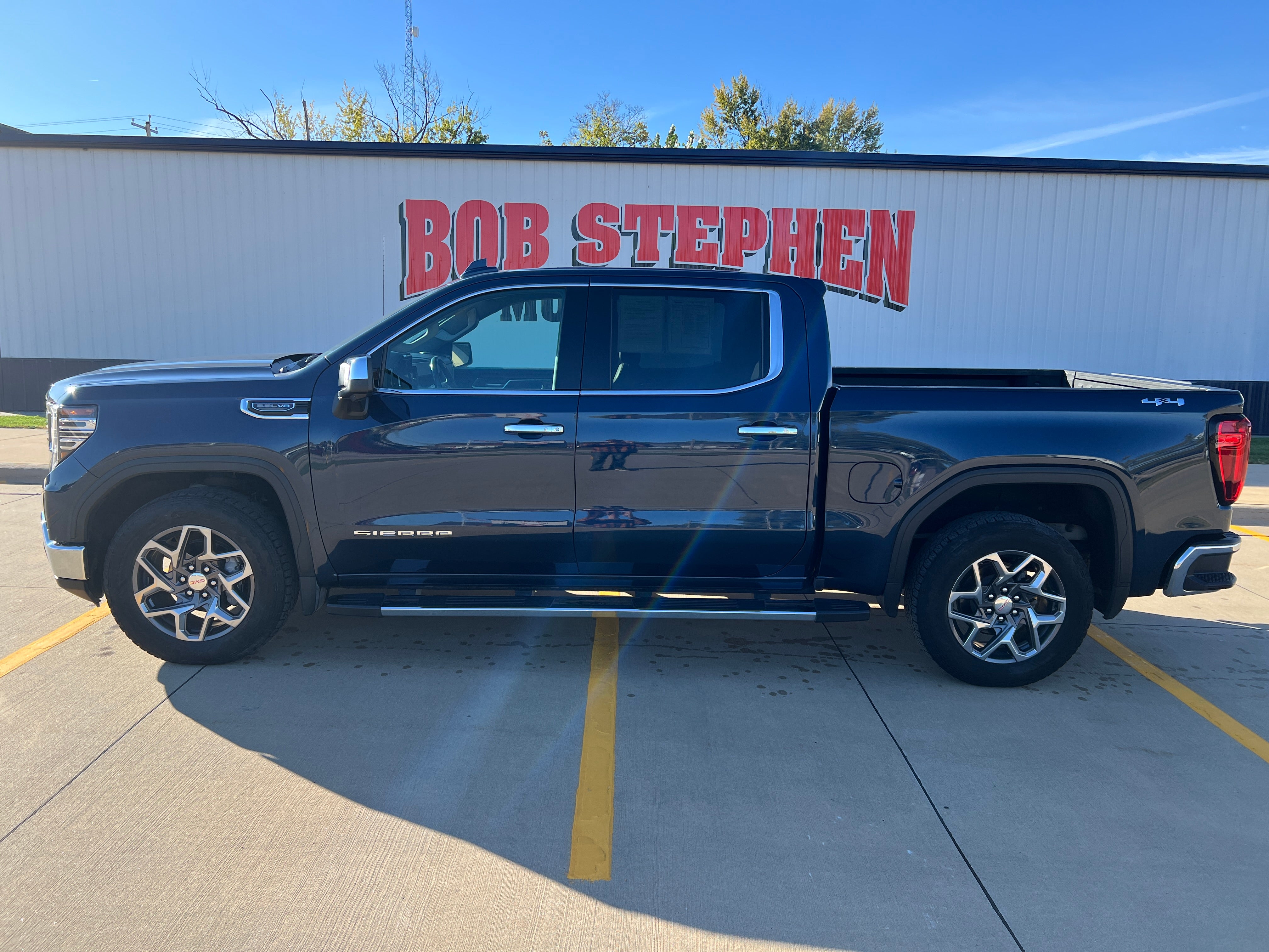 2022 GMC Sierra 1500 SLT