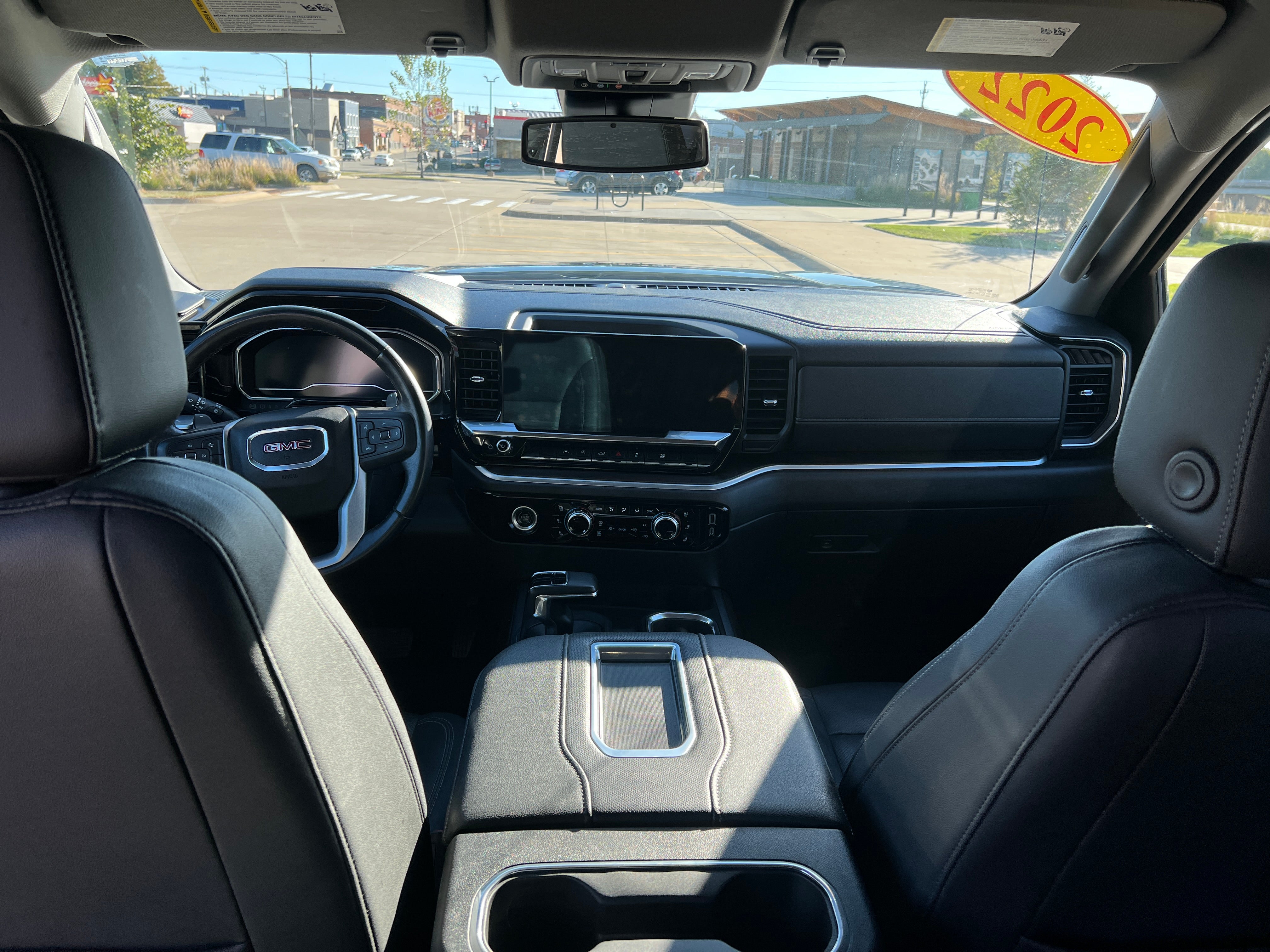 2022 GMC Sierra 1500 SLT