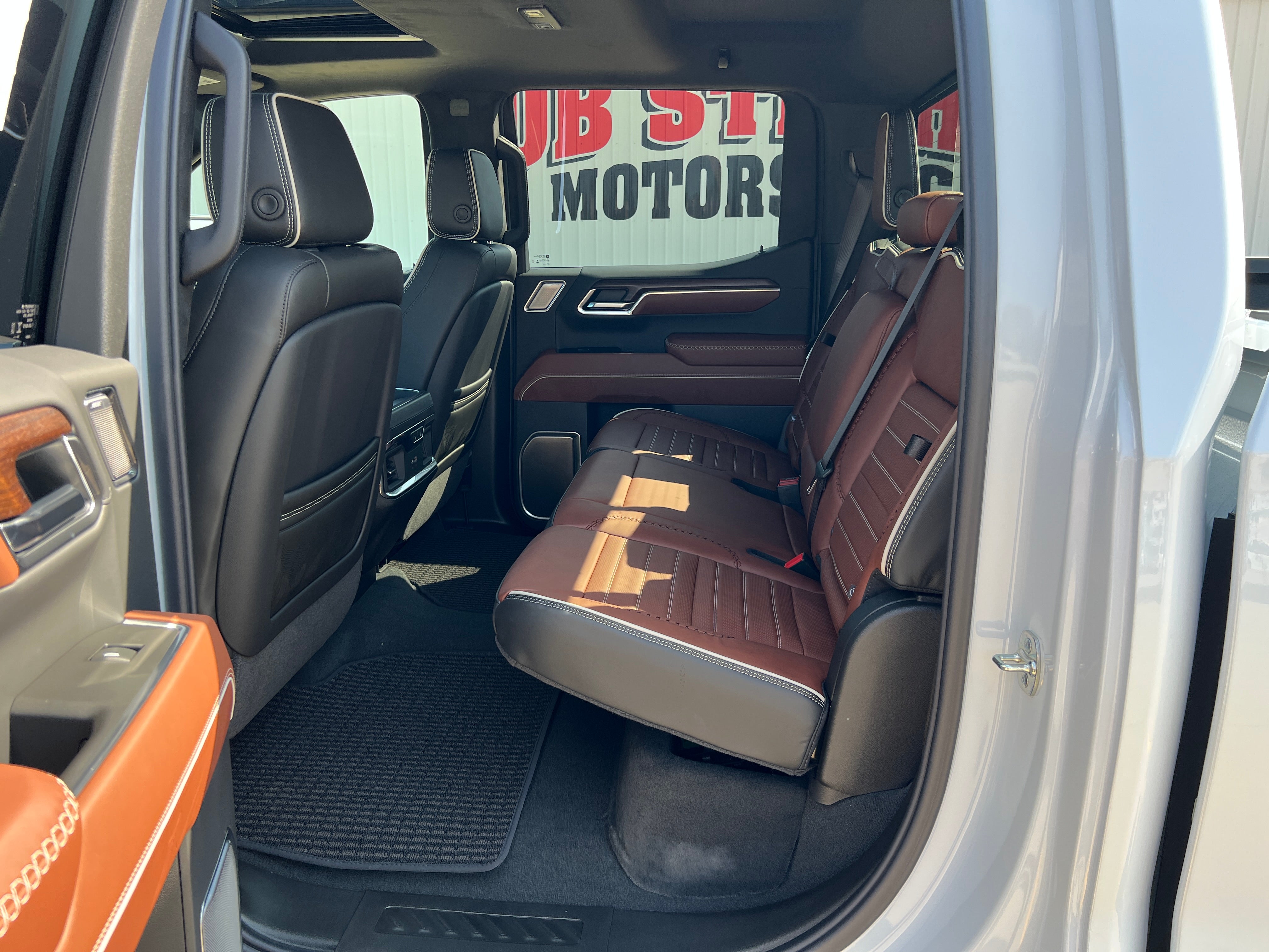 2026 GMC Sierra 1500 Denali Ultimate - Photo 12