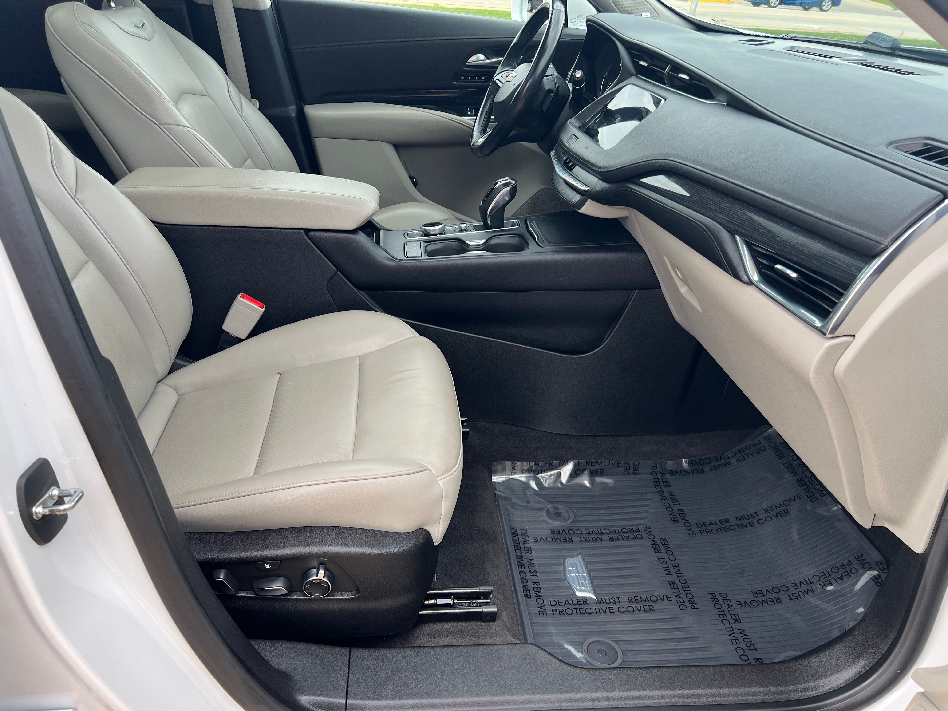 2019 Cadillac XT4 AWD Premium Luxury