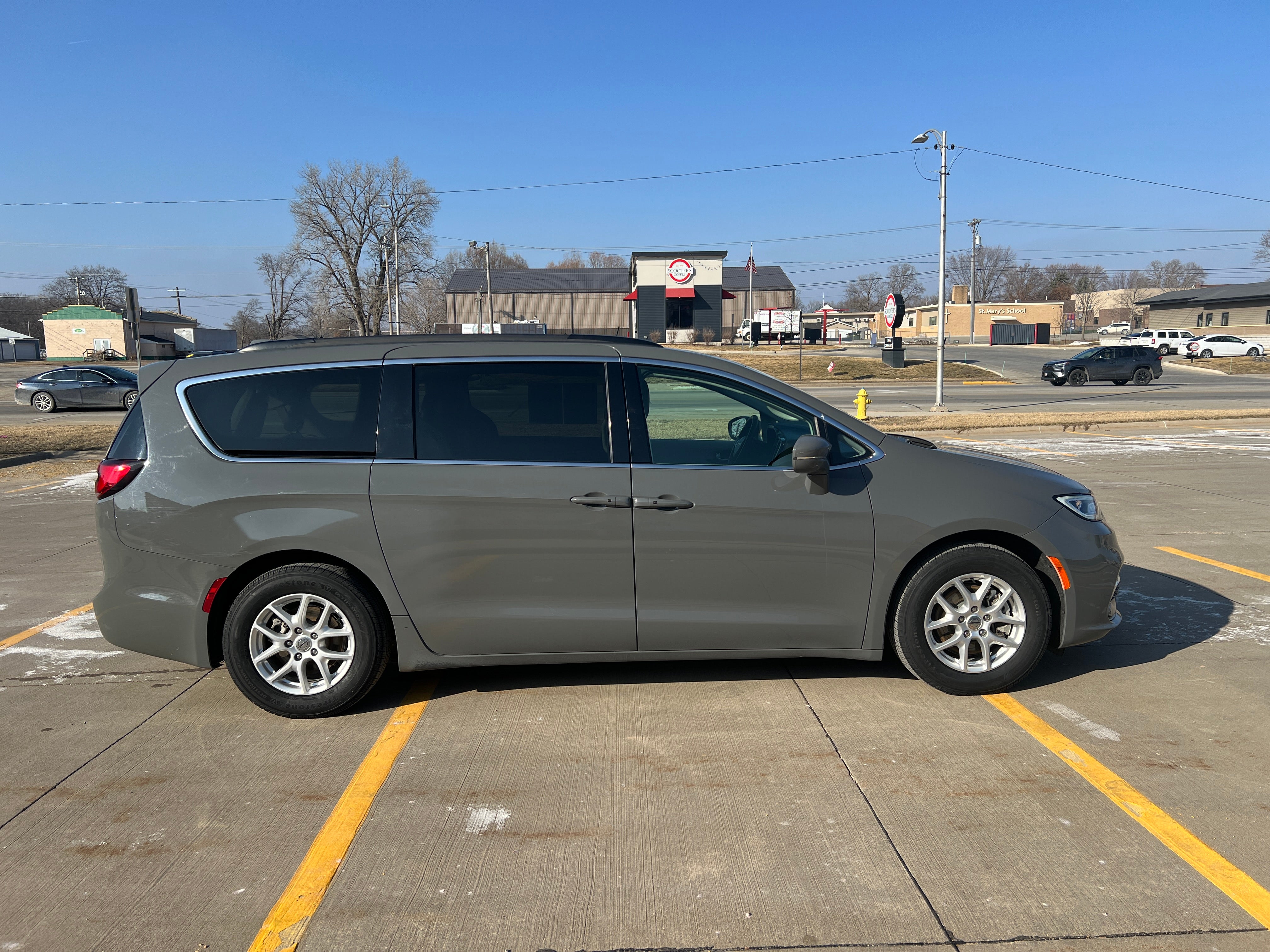 2022 Chrysler Pacifica Touring L