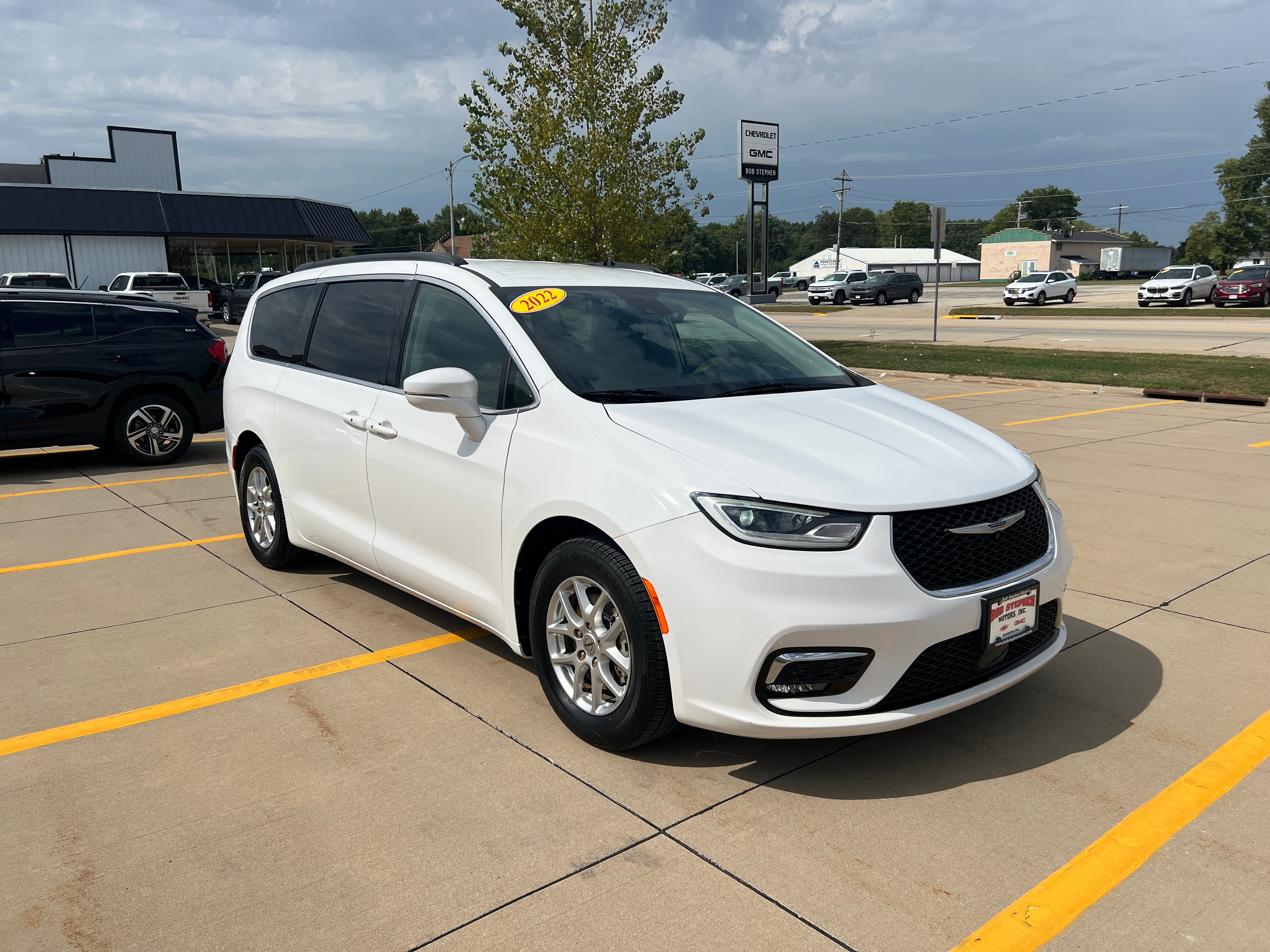 2022 Chrysler Pacifica Touring L