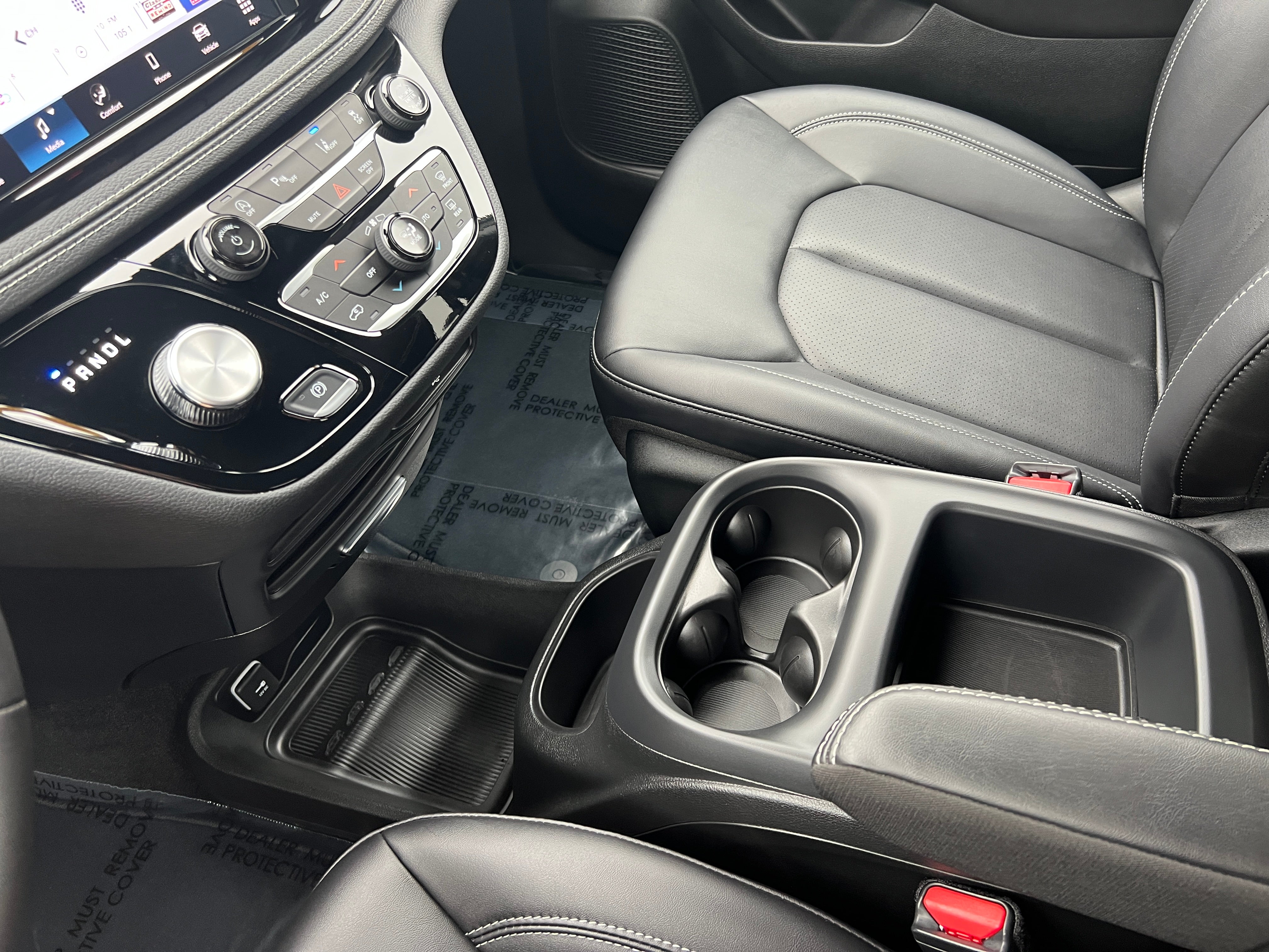 2026 Chrysler Pacifica Select - Photo 22