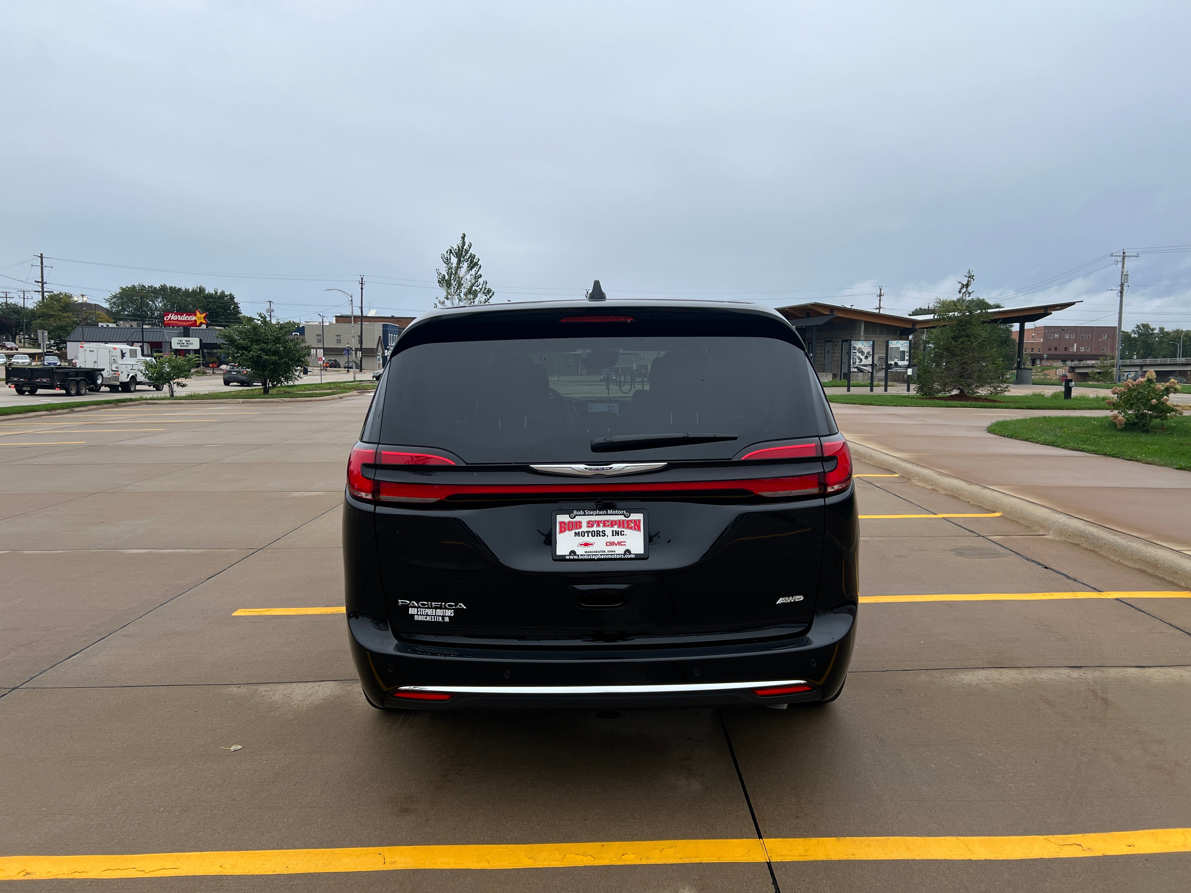 2026 Chrysler Pacifica Select