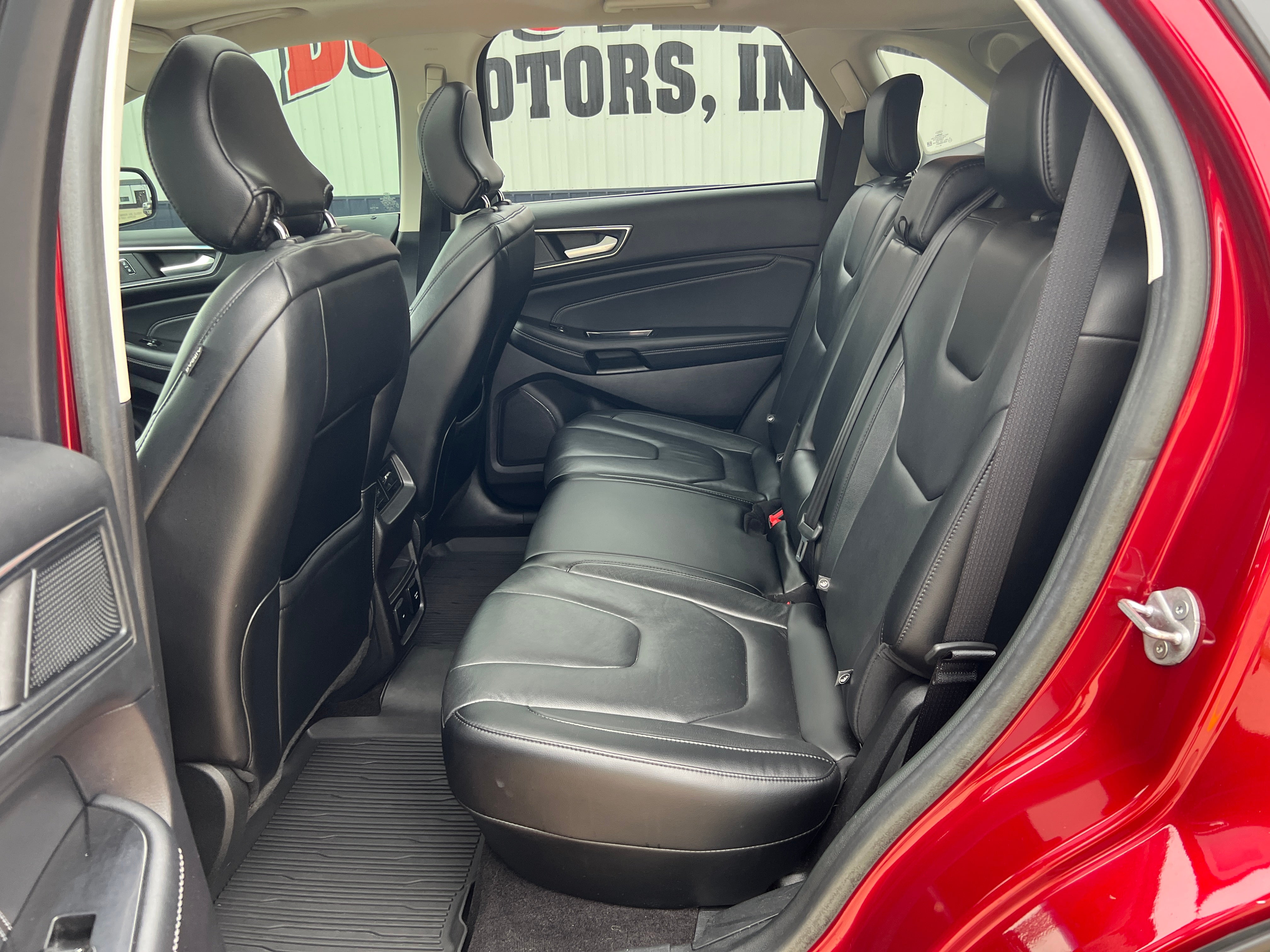 2019 Ford Edge Titanium