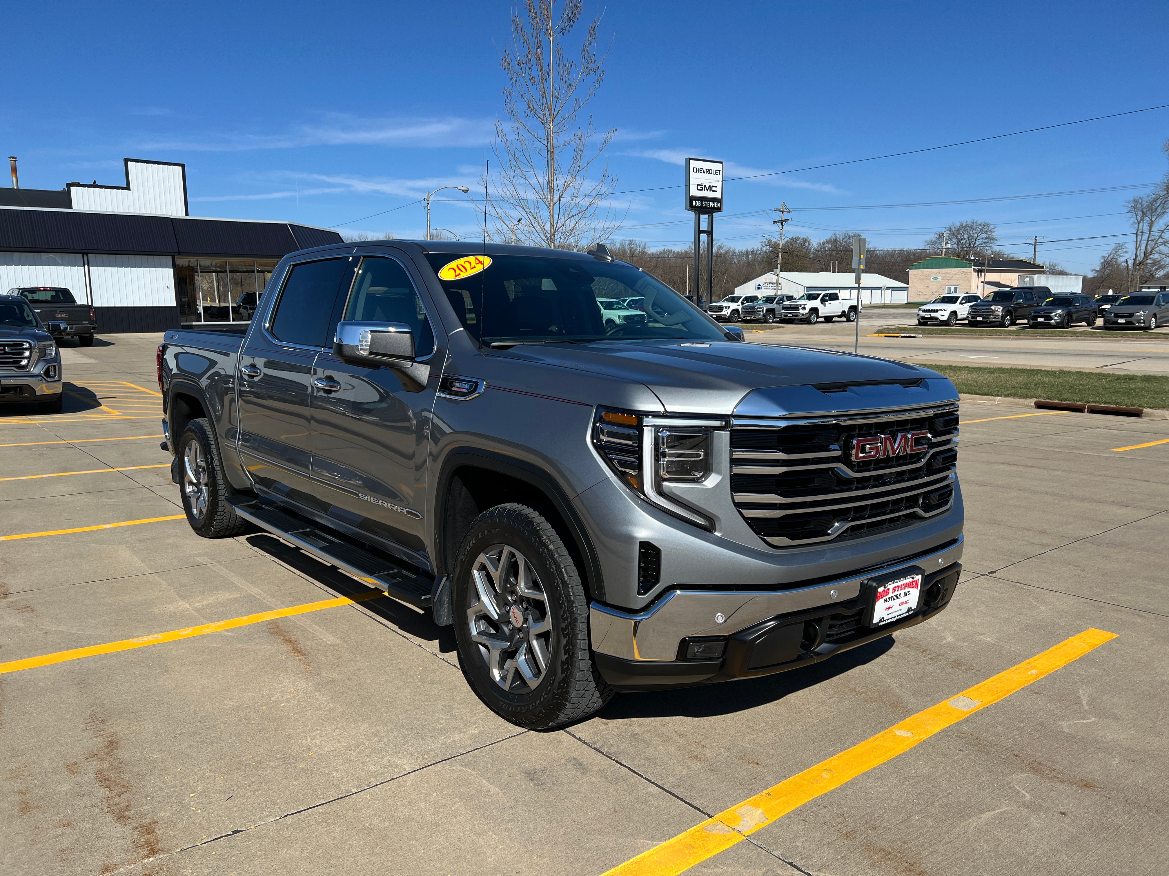 2024 GMC Sierra 1500 SLT
