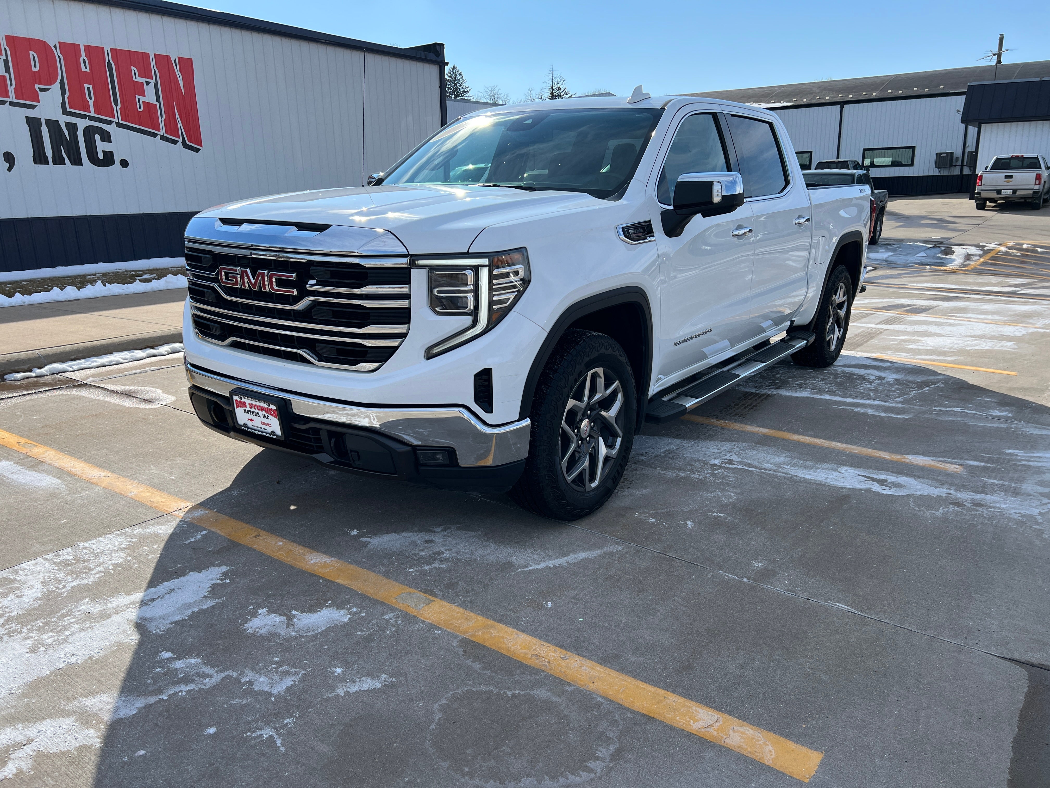 2023 GMC Sierra 1500 SLT