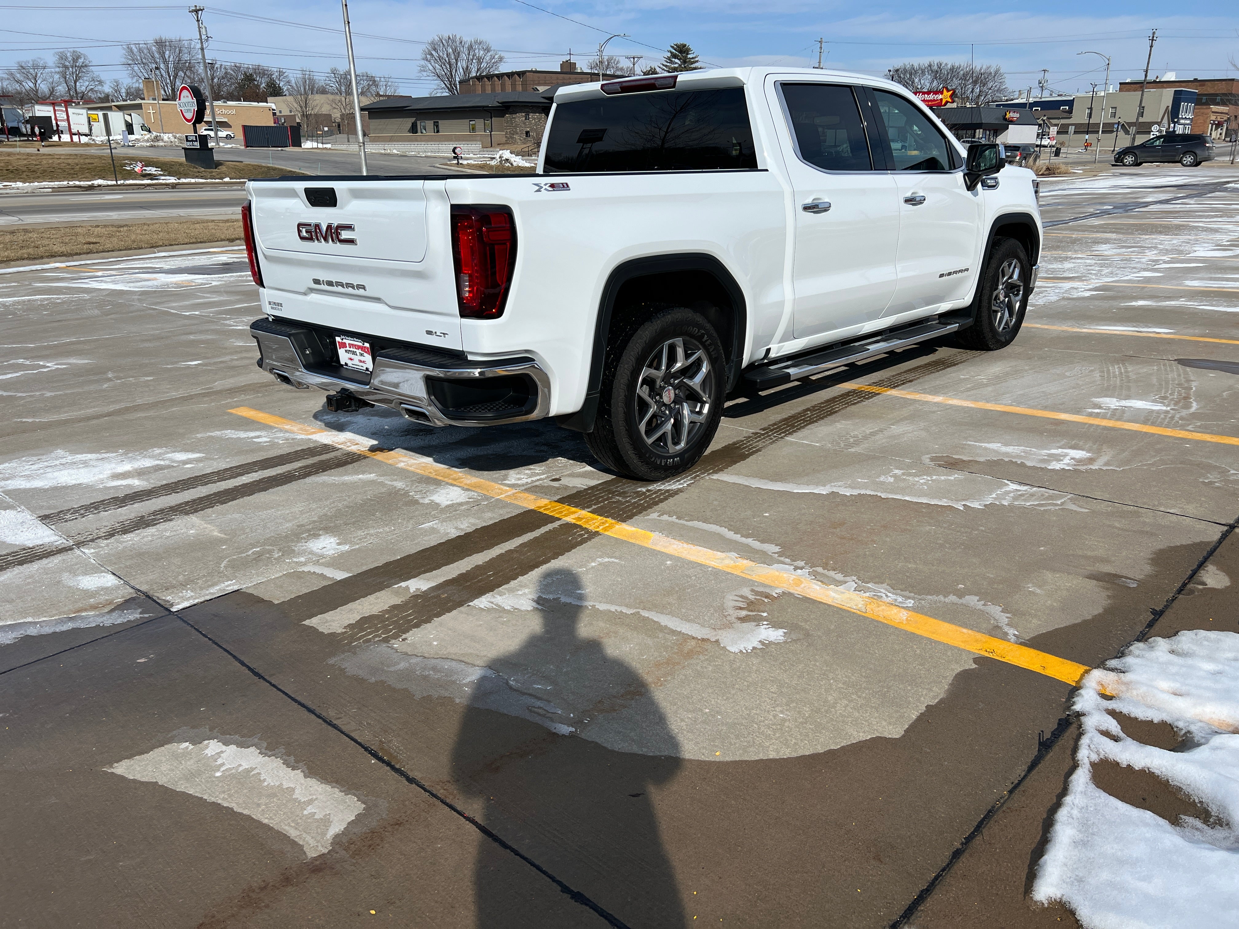 2023 GMC Sierra 1500 SLT