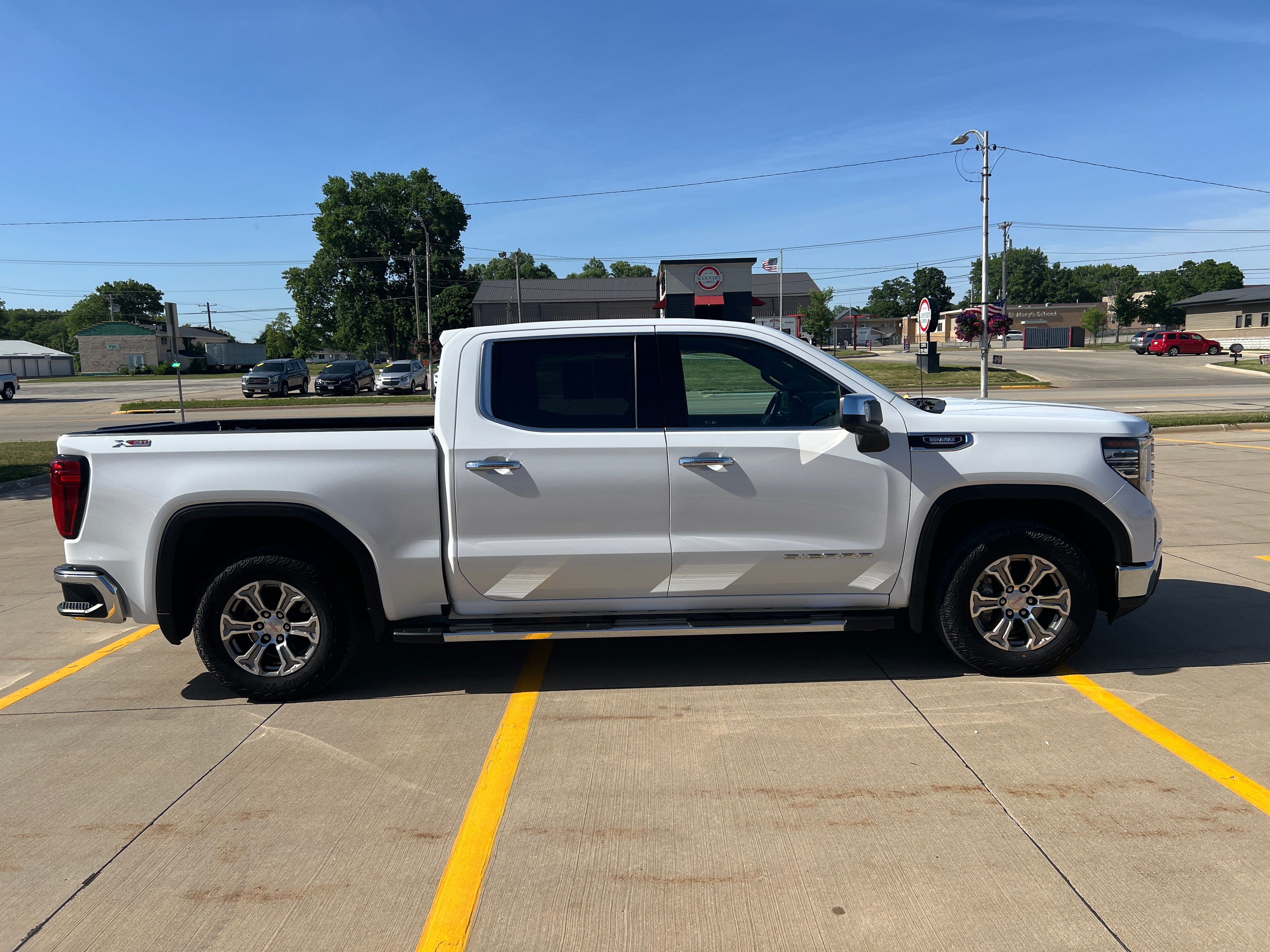 2022 GMC Sierra 1500 SLT