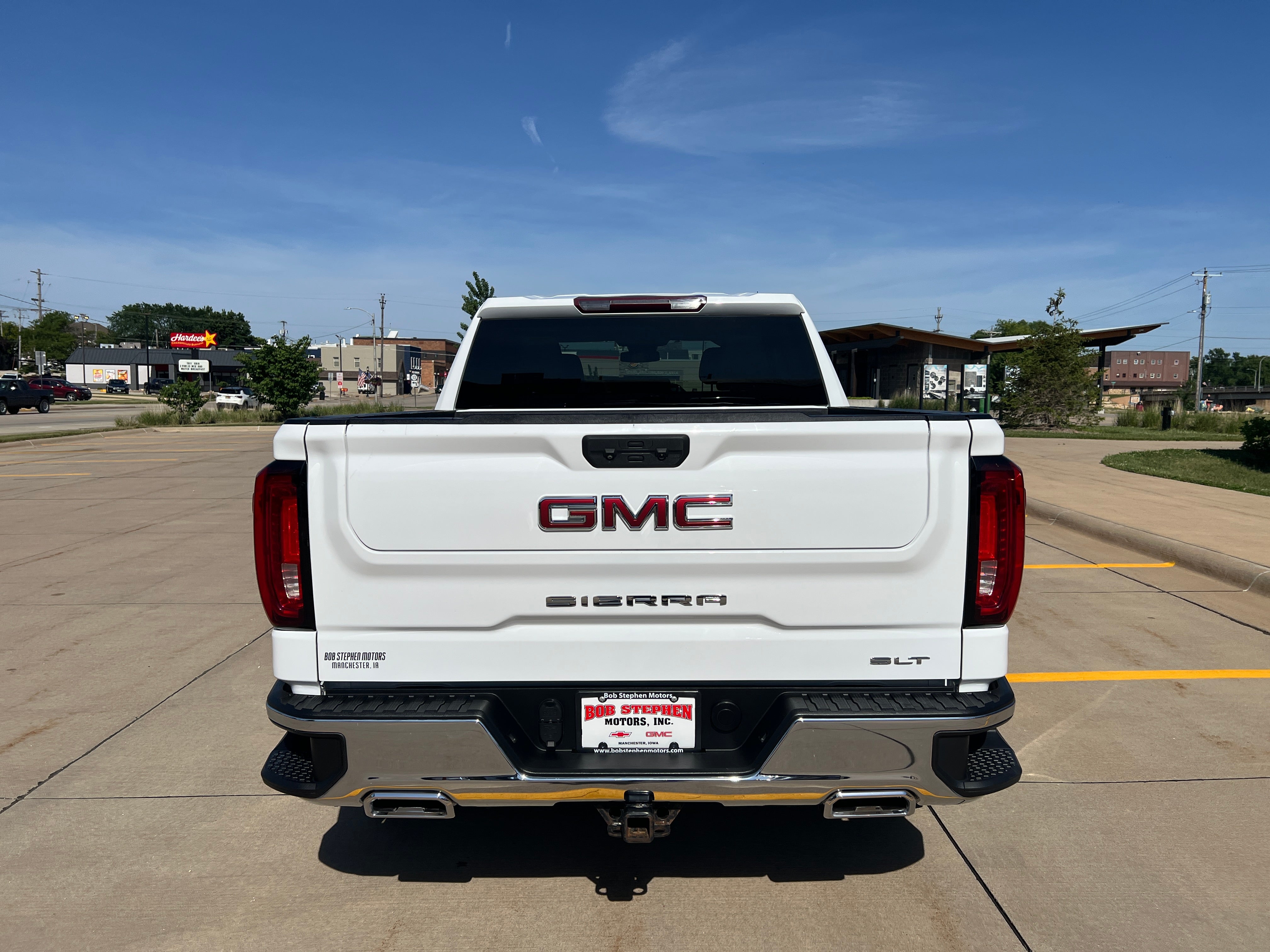 2022 GMC Sierra 1500 SLT