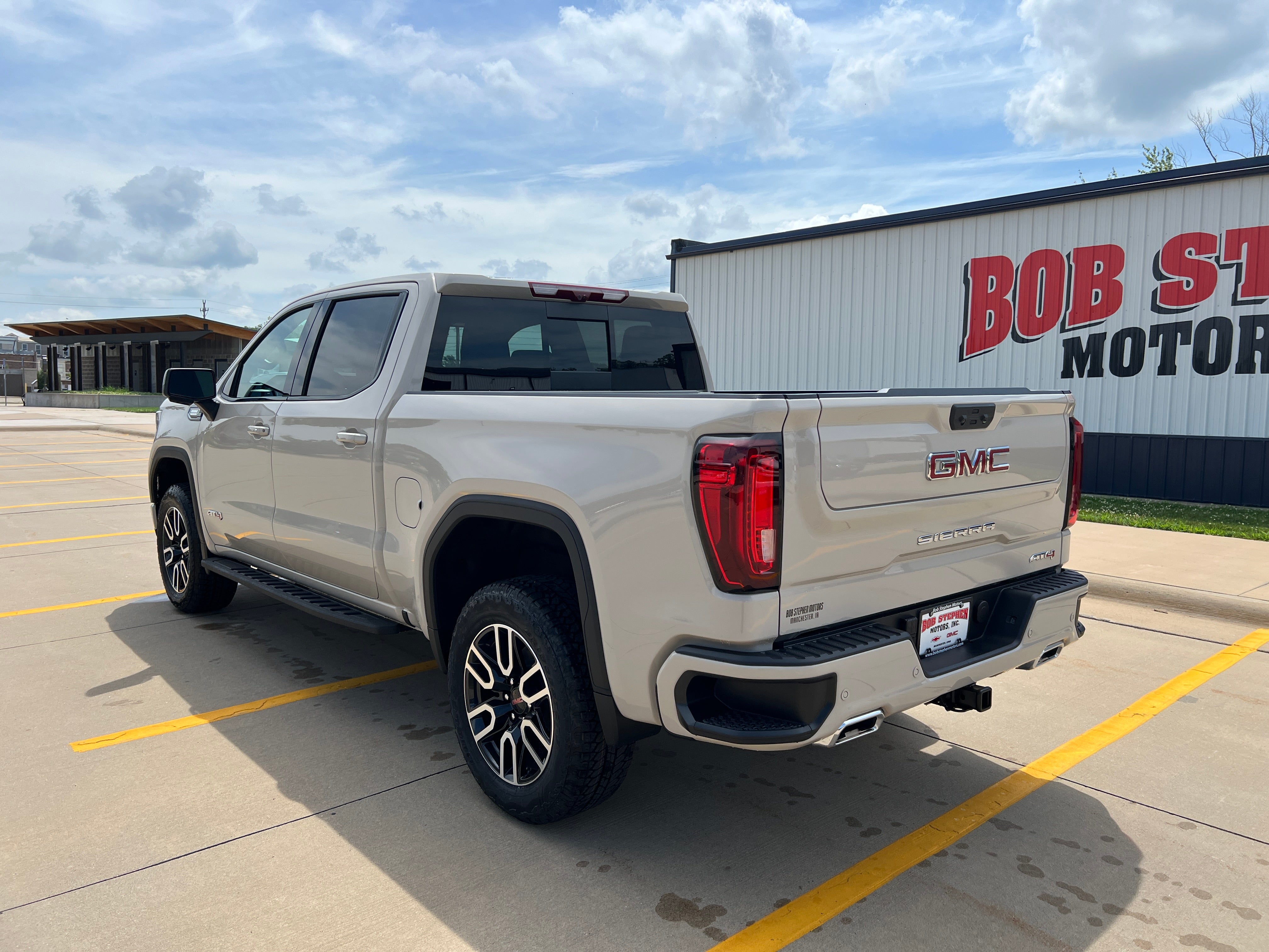 2026 GMC Sierra 1500 AT4