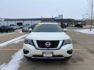 2018 Nissan Pathfinder Platinum