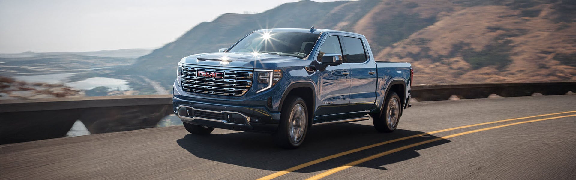 2025 GMC Sierra 1500 vs. 2025 RAM 1500